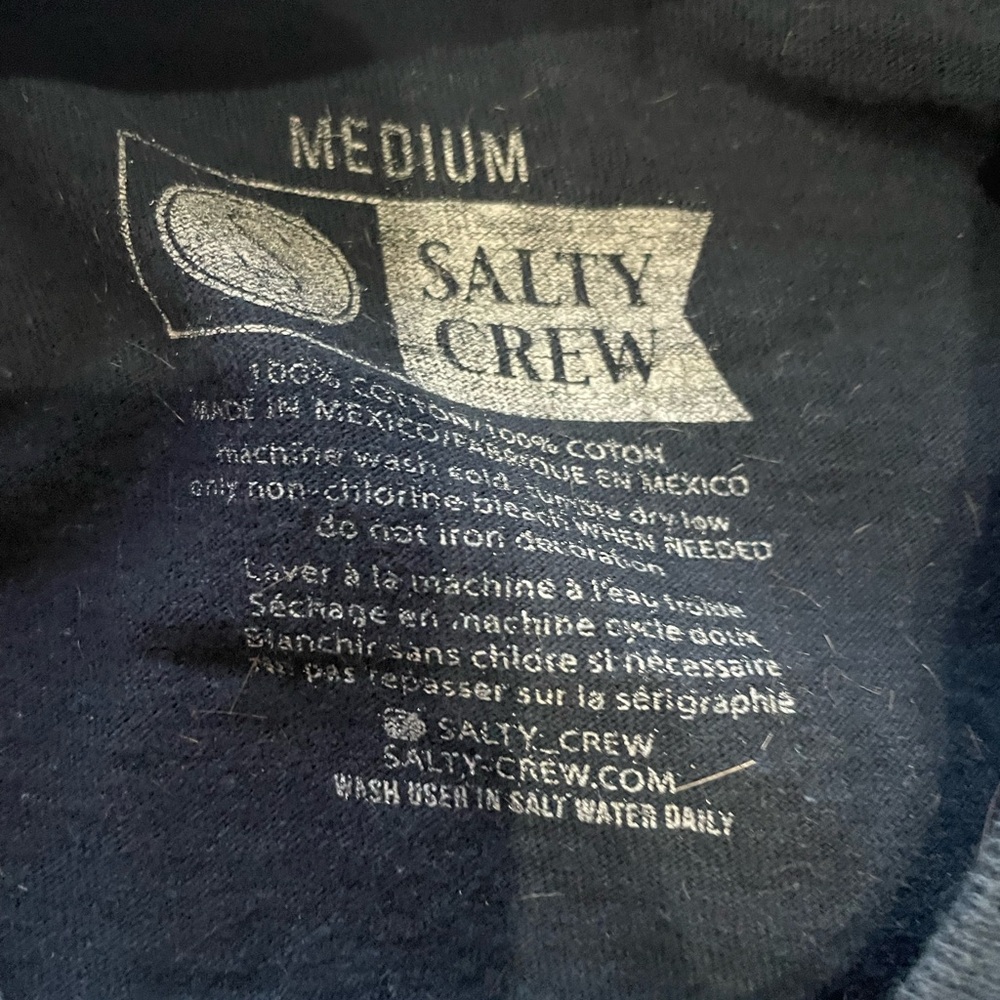 🔥Ts 2/$15 or 3/$20 Salty Crew Navy and Gold BoatT-Shirt, ironed, ready to go - Picture 5 of 7
